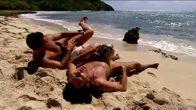 EllenSaint's Kinky Threesome Sparks Passion Under Sun-Kissed Skies