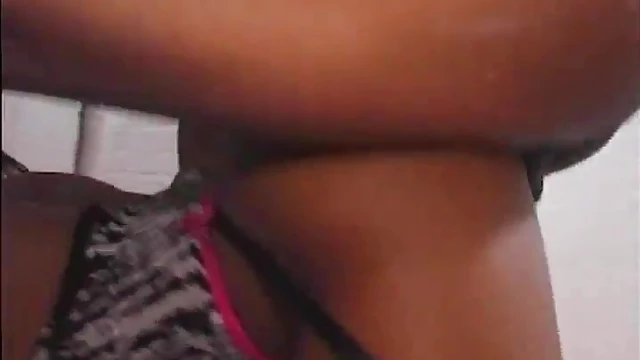 Sexy Big Bootied Babe Gets Hardcore White Cock Fuck & Facial Feast