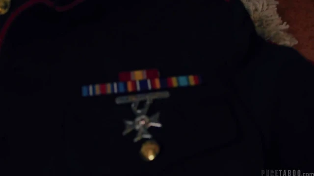 Dana Vespoli Seduces Her Driver For A Dirty Quickie In The Car