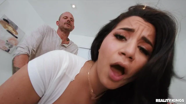 Curvy Roxie Sinner's Big Natural Tits Enjoy Doggy Style Passion