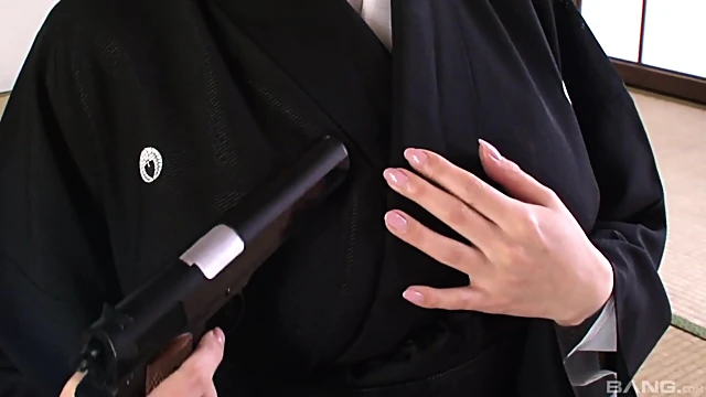 Seductive Mature Japanese Woman Dripping Wet Pussy Awaits Pleasure