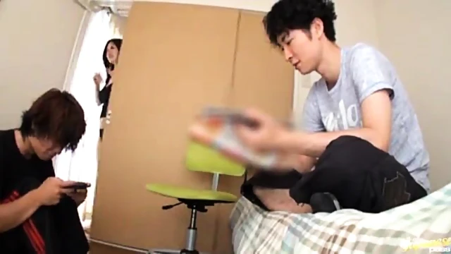 Sizzling Miho Tsuji Gives Hot Titjob & Gets Boobs Drenched In Cum