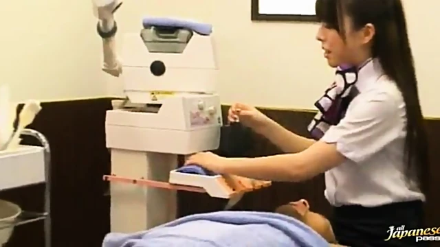 Japanese Massage Therapist Gets Fingered Before Hardcore Pound Session