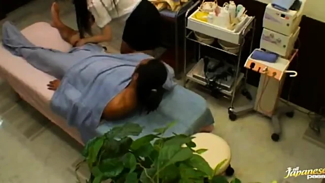 Japanese Massage Therapist Gets Fingered Before Hardcore Pound Session