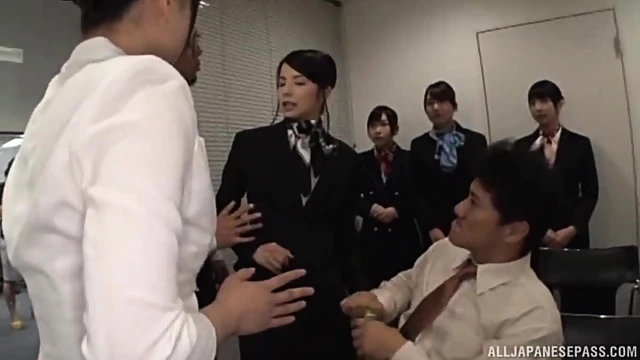 Hungry Japanese Office Workers Take Turns Sucking Hot Dong Deeply