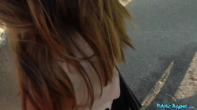 Frida Sante Passionately Sucks Strong Penis Like There's No Tomorrow