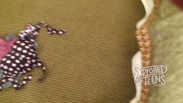 Sultry Young Venezuelan Gets Pussy Pounded & Cummed On Hotly