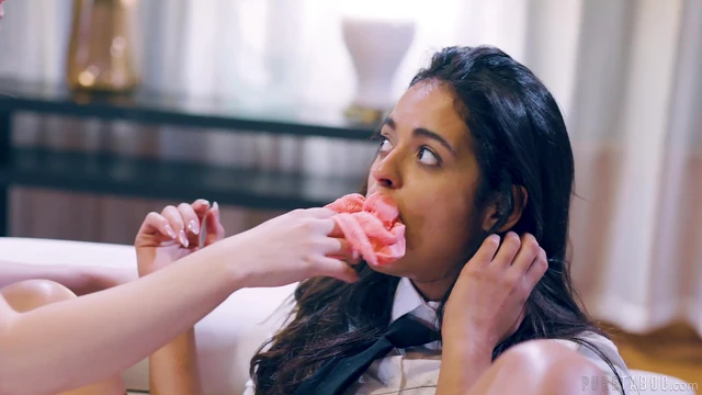 Sizzling Latinas Vienna & Casey Engage in Steamy Threesome Action