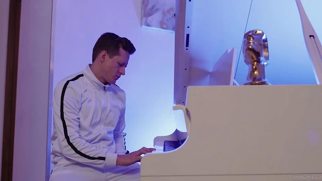 Evelyn Claire Enjoys Riding Hard Cock in Sultry Cowgirl Position Thrills