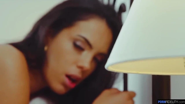 Curvy Episode Summary Gets Dicked & Creamed After Epic Blowjob