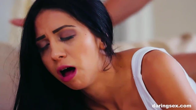 Julia De Lucia Gives Blowjob After Pussy Licked & Missionary Fucked Delightfully