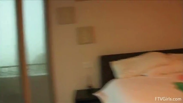 Bold Beauty Goes Nude Before Camera Without Any Hesitation