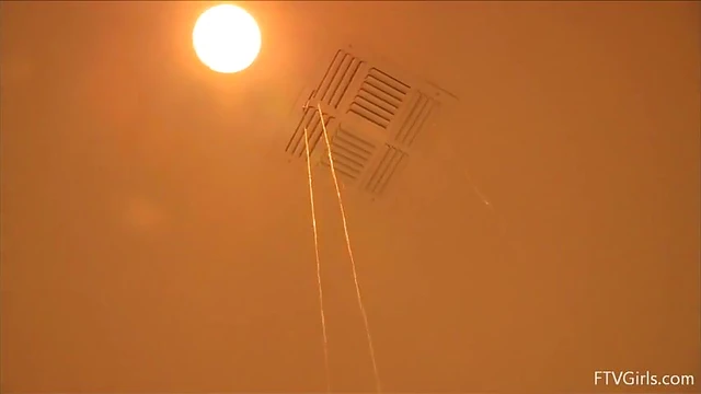 Bold Beauty Goes Nude Before Camera Without Any Hesitation