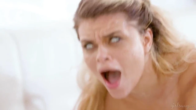 Brittany Andrews Seduces Foxy Destiny Cruz For Hot Mature Sex