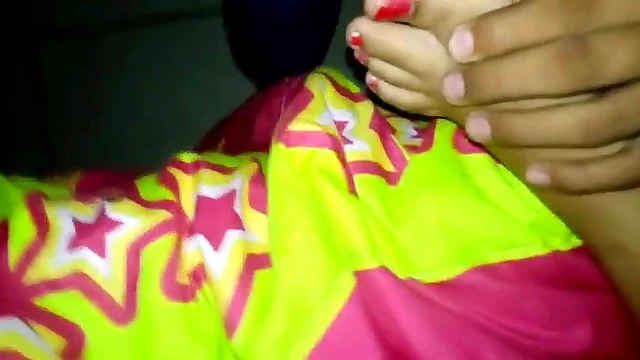 Sucking Melissa's Juicy Feet Leads to Toe-Curling Oral Delights