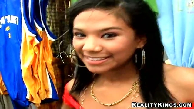 Sizzling Kinky Latina Teen Takes Hard Penis Deeply