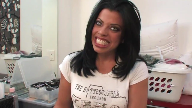 Sizzling Latina Cowgirl Screams Loudly as Big Cock Fills Her Shaved Pussy Deep