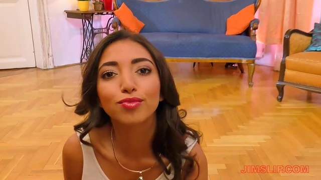 Sizzling Frida Sante Sucks Hard Cock Before Getting Shagged Wildly