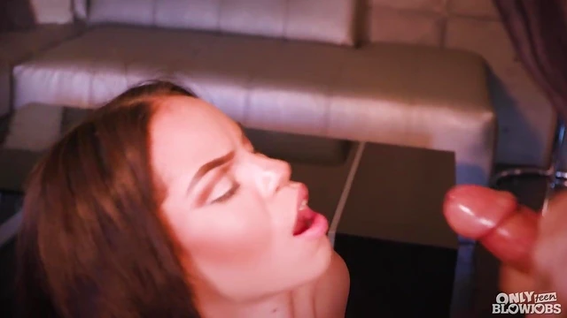 Tory Bellamy’s Sweet Brunette Craving for Dong-Sucking Satisfaction