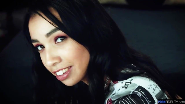 Jackie Rogen's Hot Ass Seduces Him Before Deep Anal Pleasure