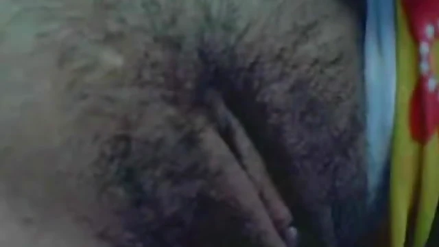 Seductive Edineia Shows Off Her Skills Live On Webcam