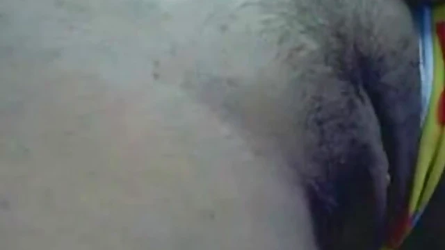 Seductive Edineia Shows Off Her Skills Live On Webcam