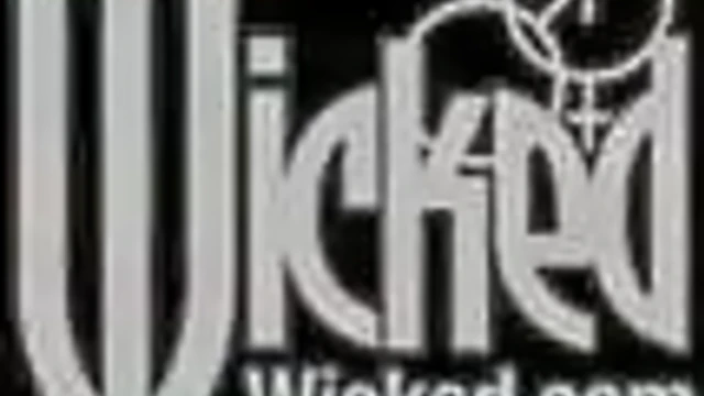 Sizzling Lupe Fuentes Shows Off Her Luscious Curves Solo for the Cam!