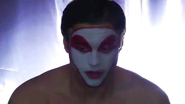 Blonde Beauty Kaylani Lei Takes Two Dicks Simultaneously in Insane Threesome