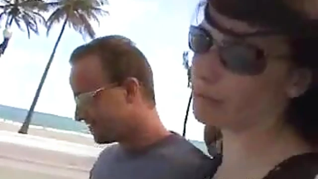 Hot Yanet Kisses Man Then Shakes Her Sexy Ass for More Action