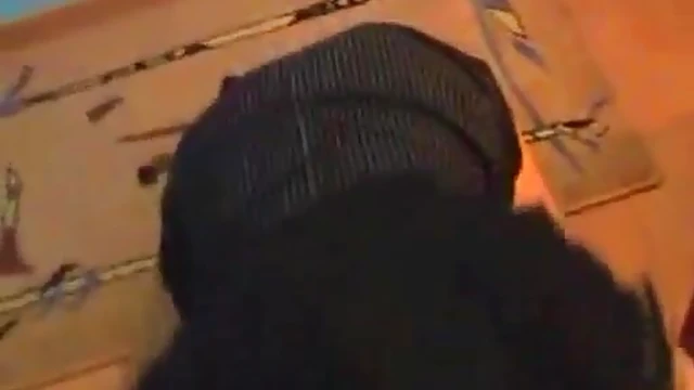 Sexy Homemade Video: Hot Latina Gives Amazing Blowjob & Receives Facial