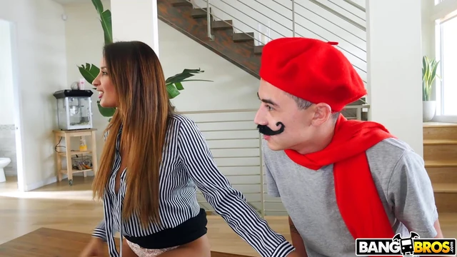 Sizzling Anissa Kate Takes Giant Cock Deep Into Her Wet Pussy