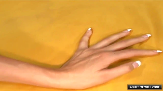 Passionate Daisy Marie Fucks Latina Pussy While Vibrating Herself Hard