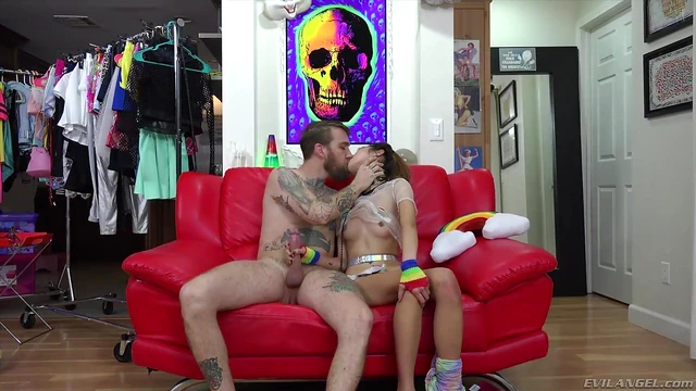 Eva Yi Gets Her Quivering Pussy Thrashed & Topped Off With Sticky Facial