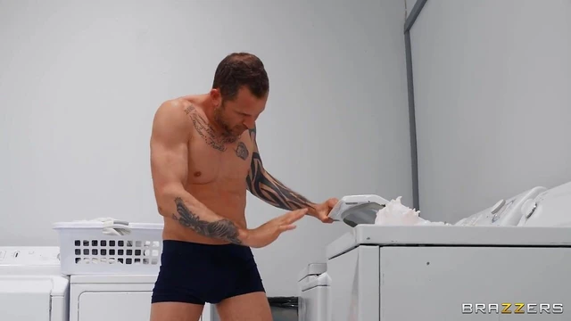 Desiree Dulce's Sexy Cougar Pussy Fuck Leads Straight To Orgasm Heaven