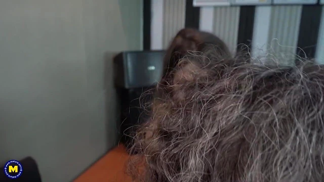 Erotic Office Encounter: Mavi Burbujita Fingers Melany Furie Passionately