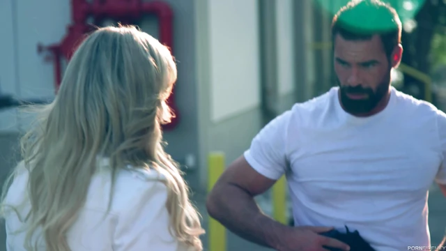 Skilled Blonde Brandi Love Craves Thick Cock for Mind-Blowing Pleasure