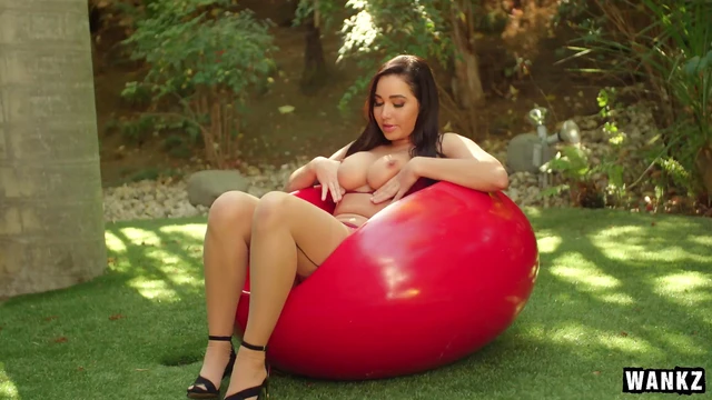 Excited Pussy Playtime: Hot Penetration Action Delights Her Trimmer Desire