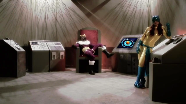 Britney Amber Blonde Beauty Gets Rammed Hard by Thick Shaft Expertly